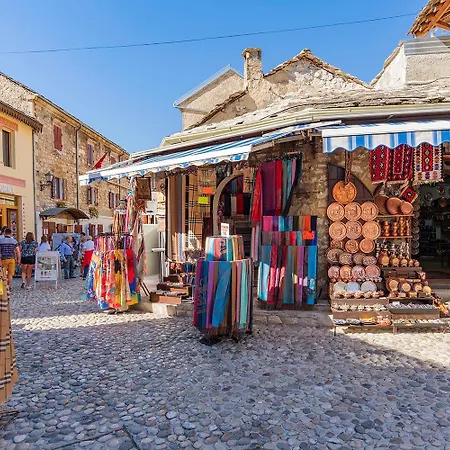Mediterrano Pool & Tavern Mostar فيلة