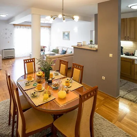 Mediterrano Pool & Tavern Mostar Villa Buna