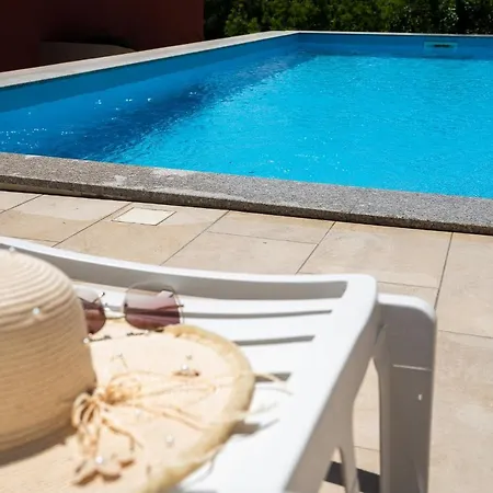 Mediterrano Pool & Tavern Mostar Villa *