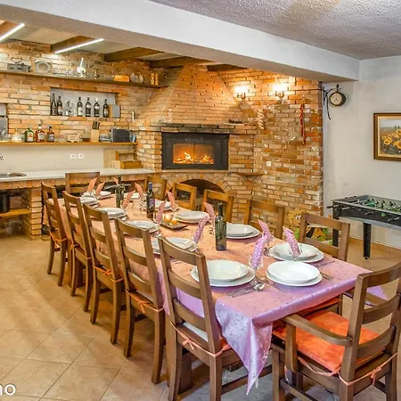 Mediterrano Pool & Tavern Mostar *