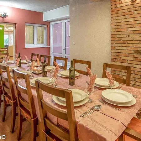 Mediterrano Pool & Tavern Mostar Buna
