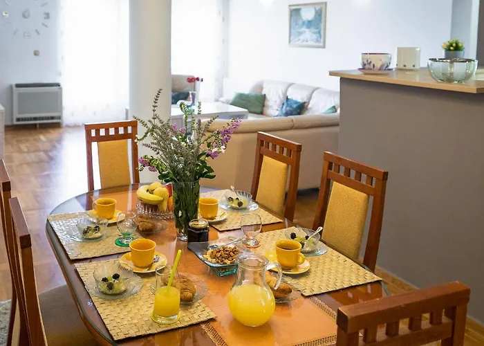 Mediterrano Pool & Tavern Mostar Villa