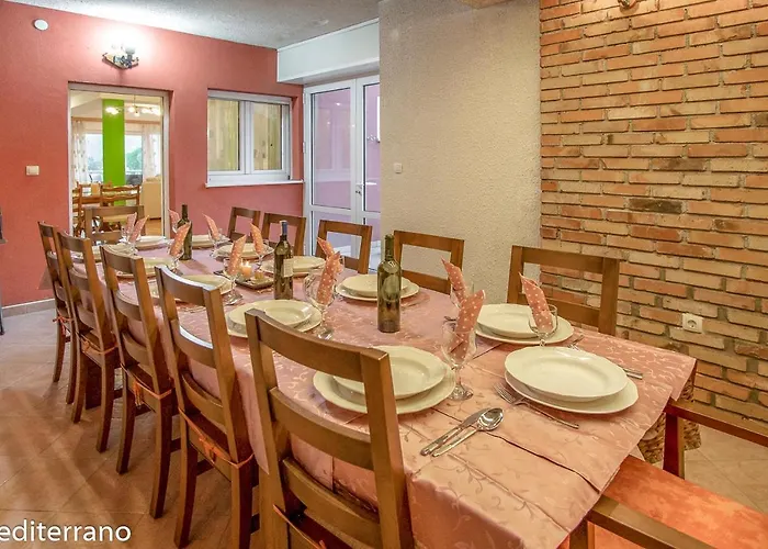 Mediterrano Pool & Tavern Mostar Buna