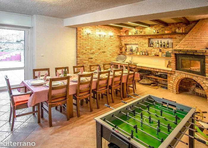 Mediterrano Pool & Tavern Mostar Villa *